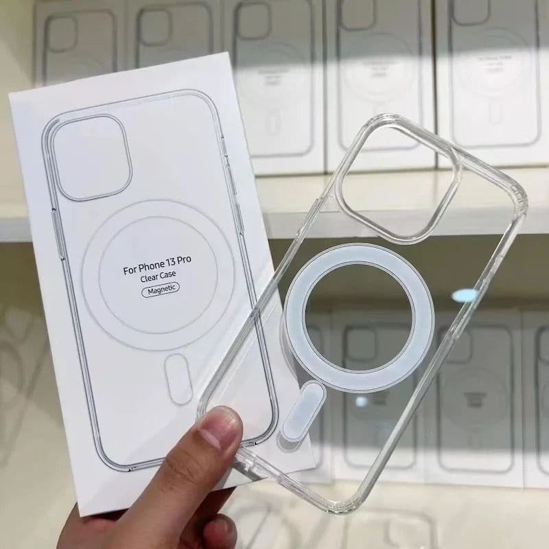 B10 MAGSAFE OFFICIAL DESIGN CLEAR CASE — Model: IPHONE 15
