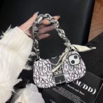 NEW BRAND PURSE CASE WITH HANGING👜